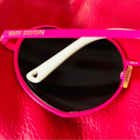 VINTAGE Y2K JUICY COTURE SUNGLASSES ๐ถ๏ธ ๐ฉท๐ถ๏ธ๐๐๐ฆ๐ฆ๐ฆ๐ถ๏ธ๐ฆ๐ถ๏ธ๐ฆ RARE FIND ! - Picture 6 of 8